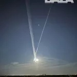 В небе над Москвой и Подмосковьем заметили большую букву V