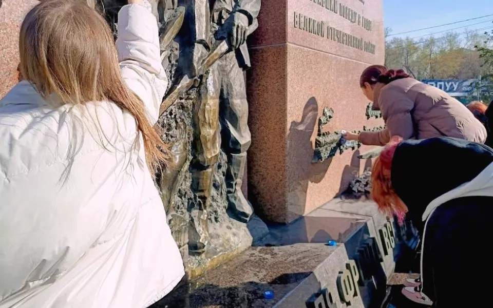 В Барнауле прошли акции ко Всероссийскому дню заботы о памятниках истории и культуры