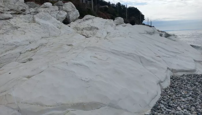 Жители Абхазии признались, как на самом деле относятся к туристам из России