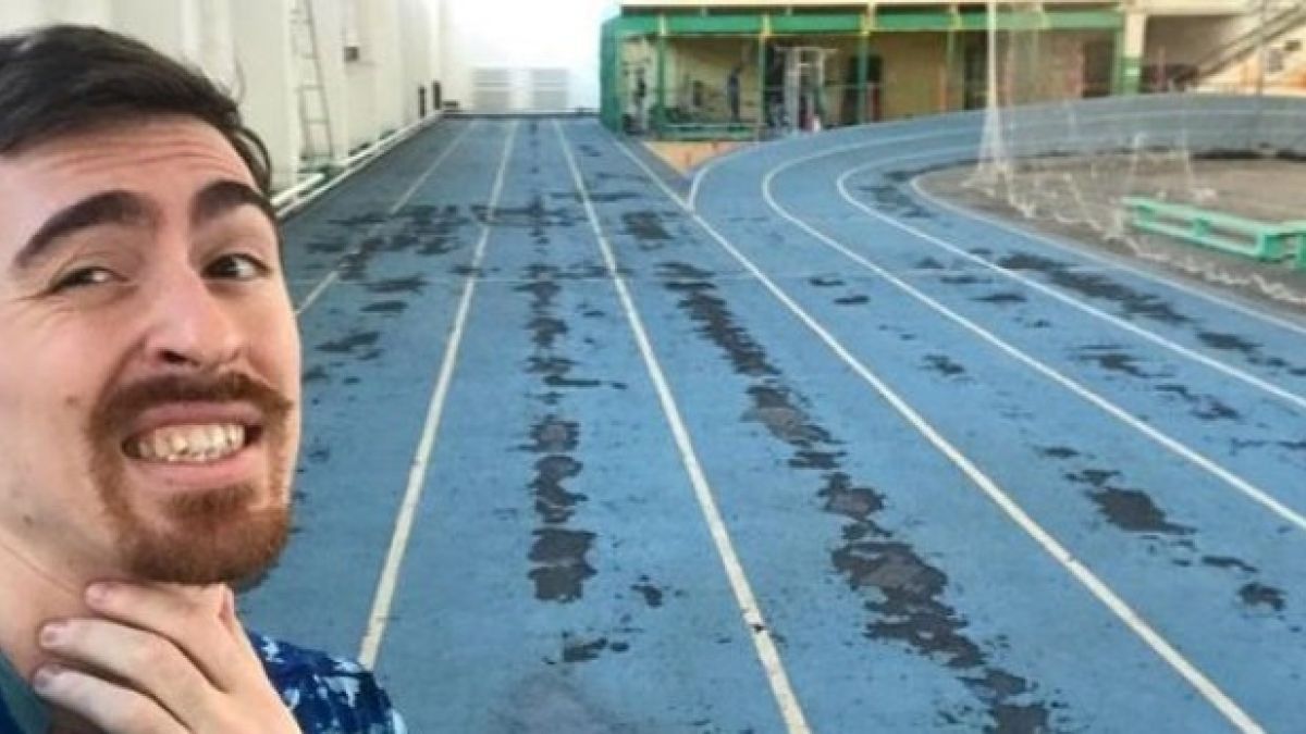 Сергей Шубенков показал плачевное состояние легкоатлетического манежа АлтГТУ