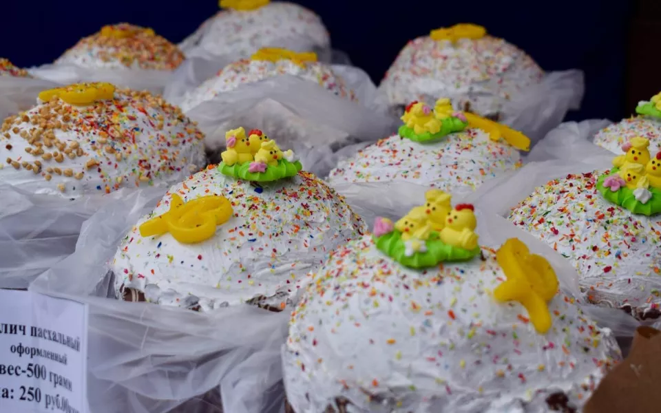 Барнаульцы купили пасхальные куличи на субботних ярмарках почти на миллион рублей