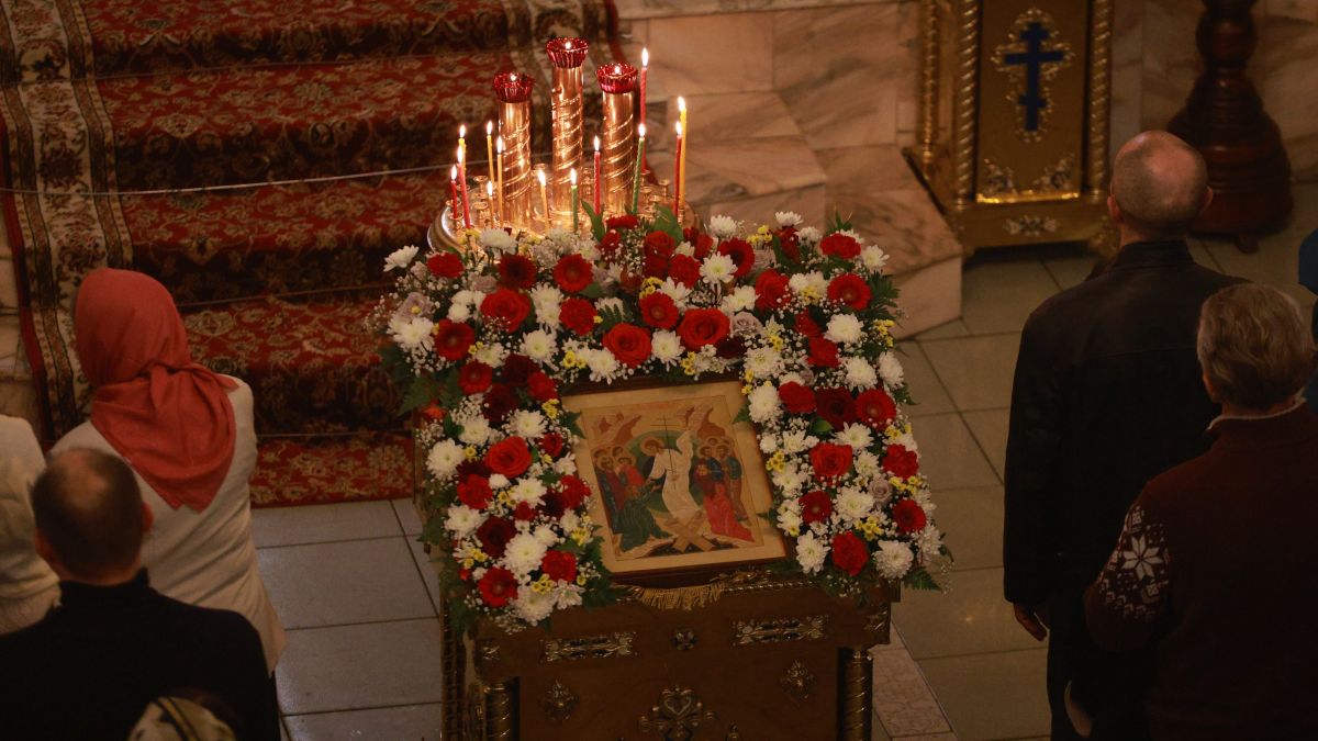 Ночная пасхальная служба в Покровском соборе
