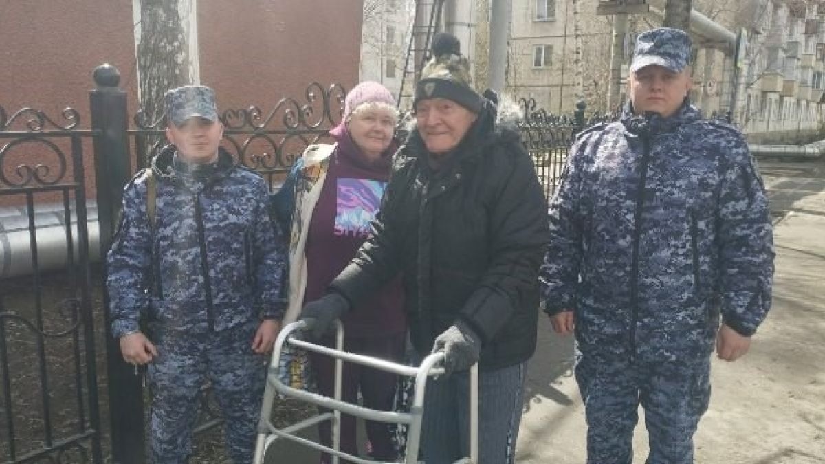 Потерявшегося пенсионера в Бийске нашли сотрудники Росгвардии
