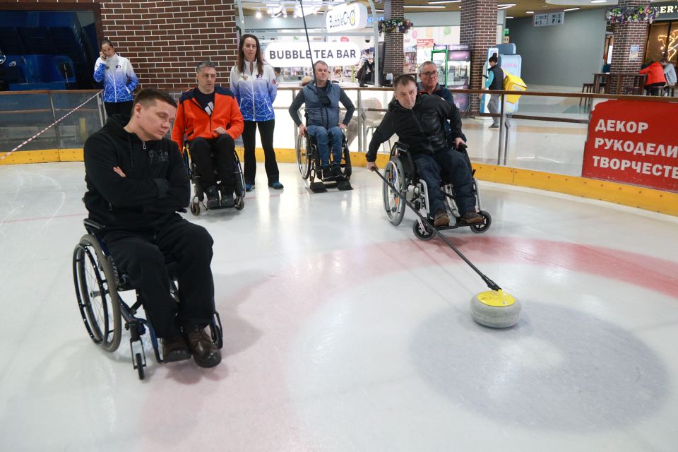 Керлинг на колясках в Барнауле