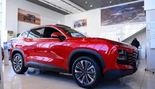 Учителям, родителям, врачам: Автоцентр АНТ запустил соцпрограмму на покупку Jetour