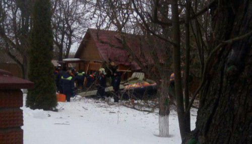 СМИ: два человека погибли при крушении самолета в Подмосковье