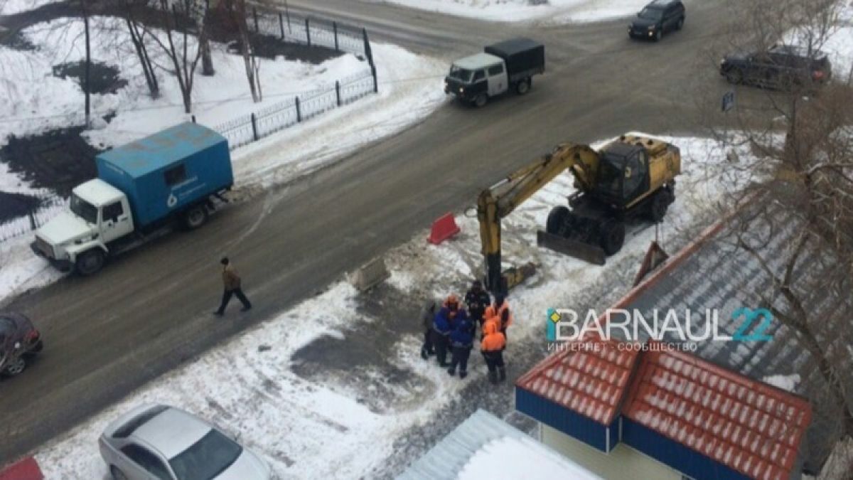 Очередная коммунальная авария произошла утром 1 марта в Барнауле