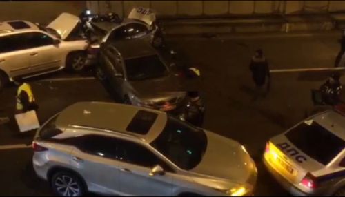 Lexus насмерть сбил оформлявшего ДТП сотрудника ГИБДД в Москве