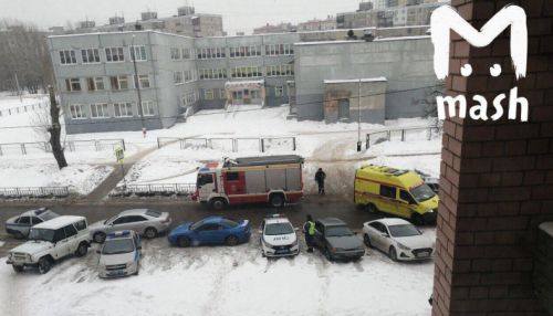 Неизвестные открыли стрельбу возле школы в Нижнем Новгороде