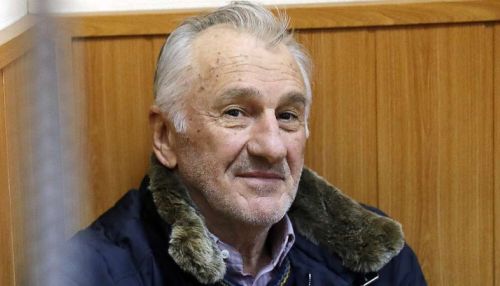 Обвиняемый в мошенничестве экс-сенатор Дерев освобожден из-под стражи