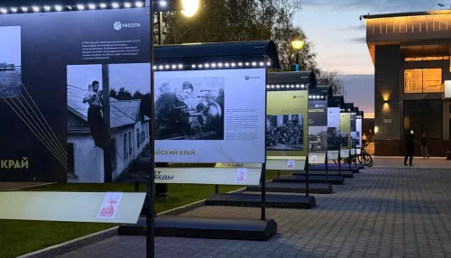 В Барнауле открылась уличная фотовыставка Свет Победы