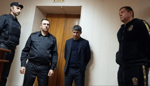 Полиция Ставрополя опровергла сообщения об угрозах задержавшим борца Емельяненко