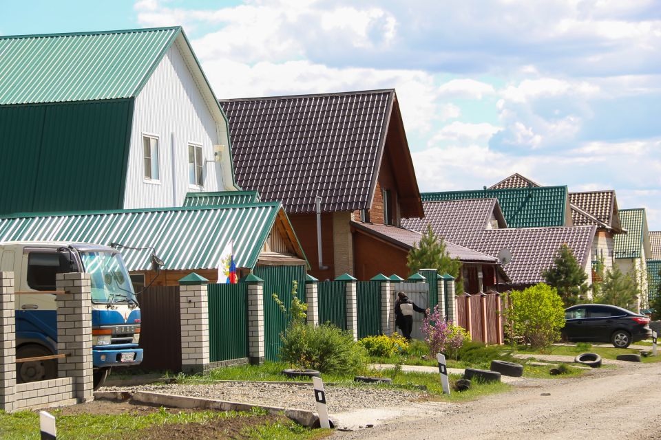 Барнаульский поселок Сибирская Долина. Май 2025 года Барнаульский поселок Сибирская Долина. Май 2025 года