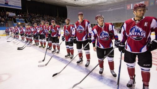 Хоккеисты Алтая поборются за выход в полуфинал первенства ВХЛ