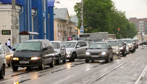 Долгая дорога домой: пробки в центре Барнаула достигли 8 баллов