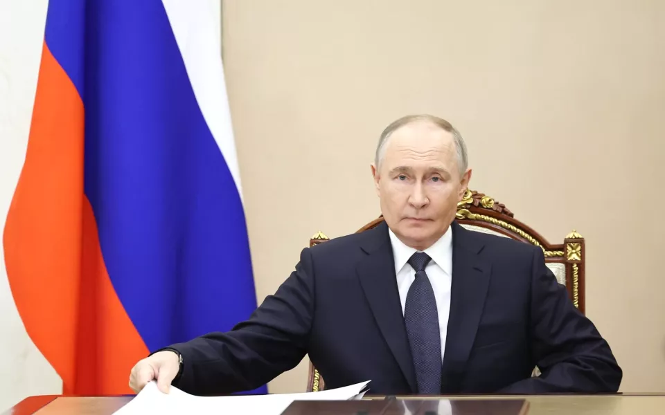 Путин провел совещание перед встречей с Трампом на Аляске