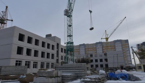Новую школу в микрорайоне 2006а в Барнауле достроят в 2019 году
