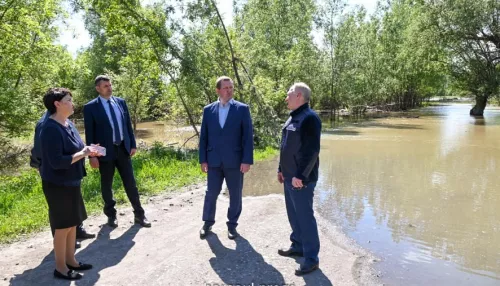 В Барнауле контролируют паводковую ситуацию в микрорайоне Затон