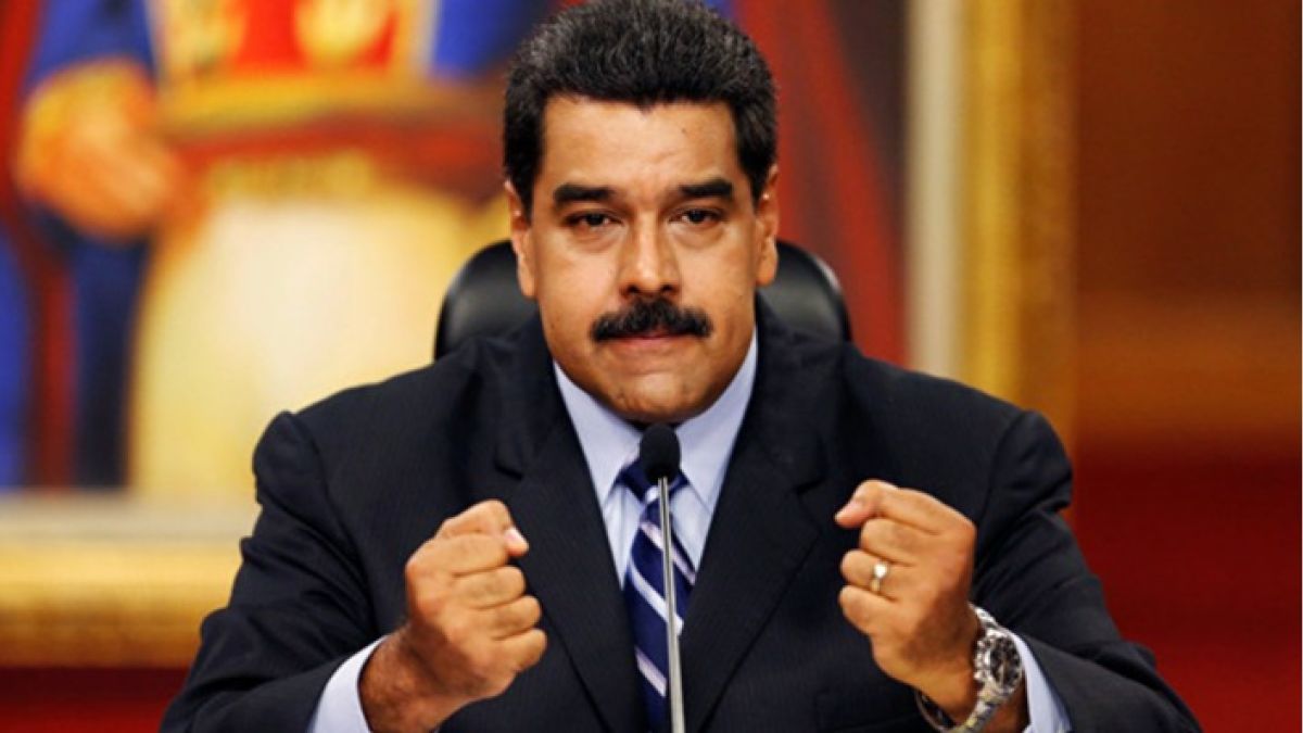 Власти США обвинили Мадуро в отключении света в Венесуэле 