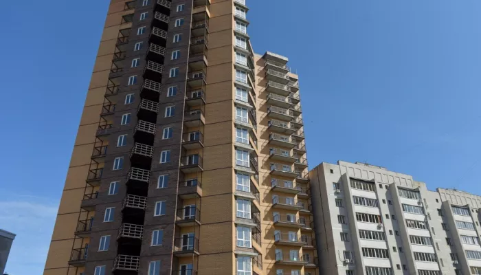 Барнаульские дольщики дождались завершения строительства своей высотки на Папанинцев