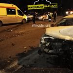Крупное ДТП с участием трех автомобилей произошло в Барнауле: есть пострадавшие