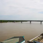 Плывущего посередине Оби человека заметили в Барнауле