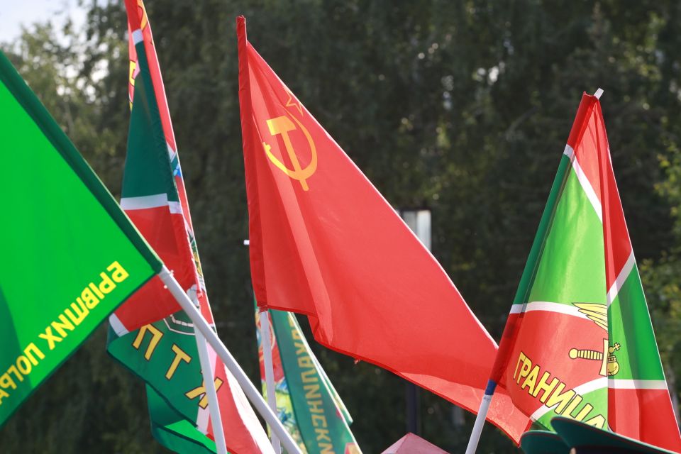 День пограничника в Барнауле
