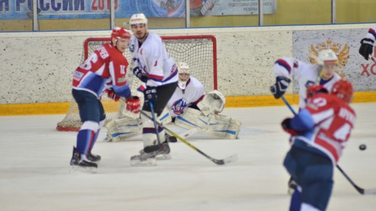 Хоккеисты "Алтая" могут не попасть в полуфинал розыгрыша Кубка Федерации