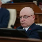 Депутат АКЗС предложил сделать из квартиры Ларисы Долиной музей о мошенниках