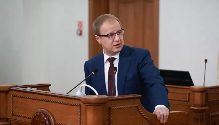 Виктор Томенко выступит с годовым отчетом в АКЗС 28 мая