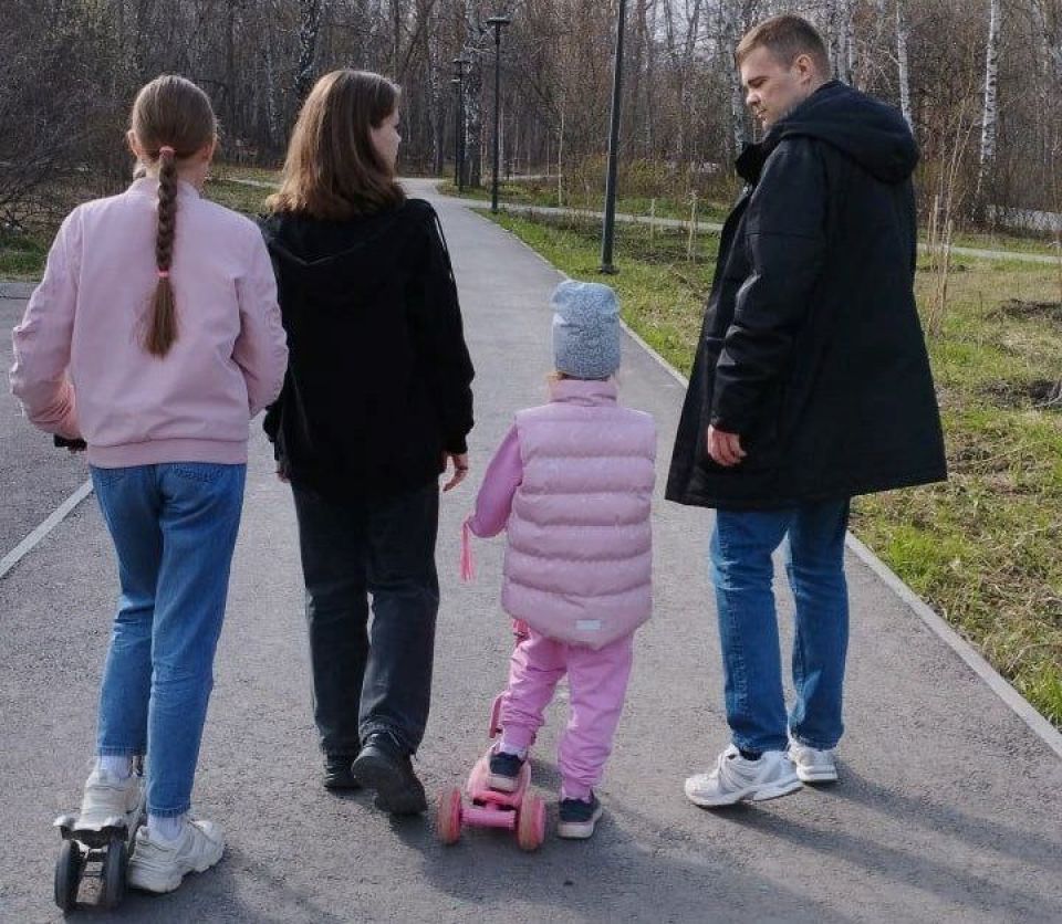 Иван Огнев с семьей Иван Огнев с семьей
