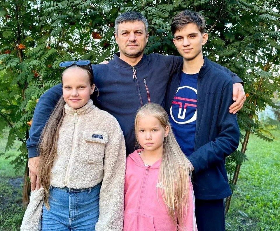 Сергей Струченко с семьей Сергей Струченко с семьей