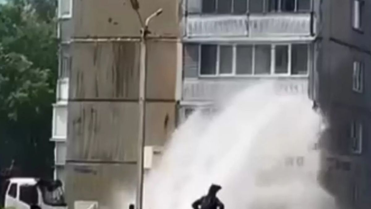 Коммунальный фонтан на Мухачева
