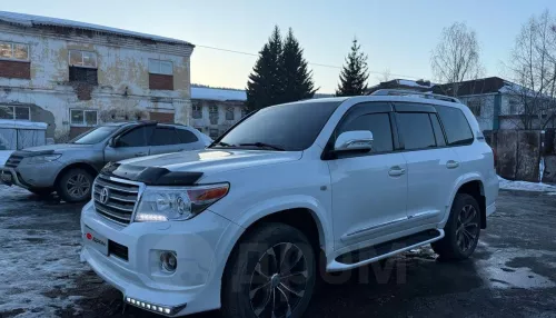 Проектный Toyota Land Cruiser продают за 4 млн рублей в Горно-Алтайске. Фото