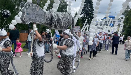 Сотни юных барсят прошли по центру Горно-Алтайска