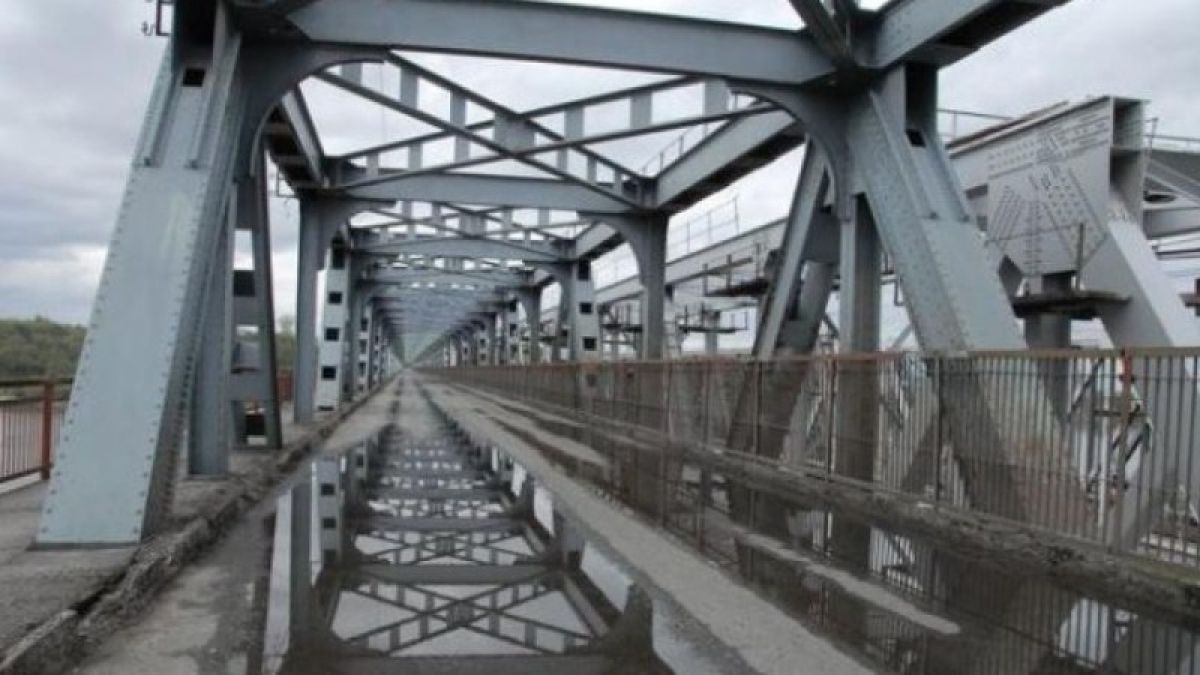 Старый мост в Барнауле частично перекроют 13 марта