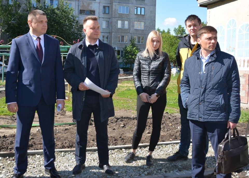 Благоустройство двора по ул. Юрина, 202 в Барнауле Благоустройство двора по ул. Юрина, 202 в Барнауле