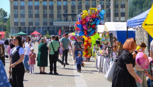 В Горно-Алтайске масштабно отметили День защиты детей. Фоторепортаж