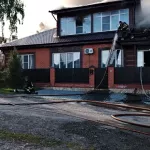 В Барнауле из-за замыкания проводки сгорел коттедж