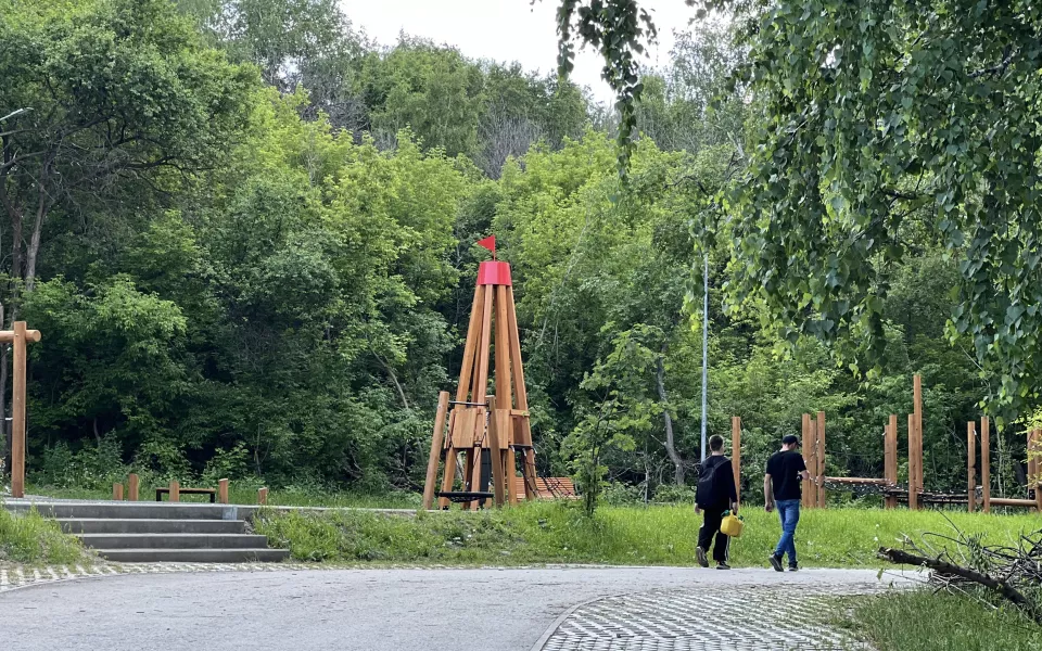 Зеленый финал: как выглядит самый большой парк Барнаула на последнем этапе реновации