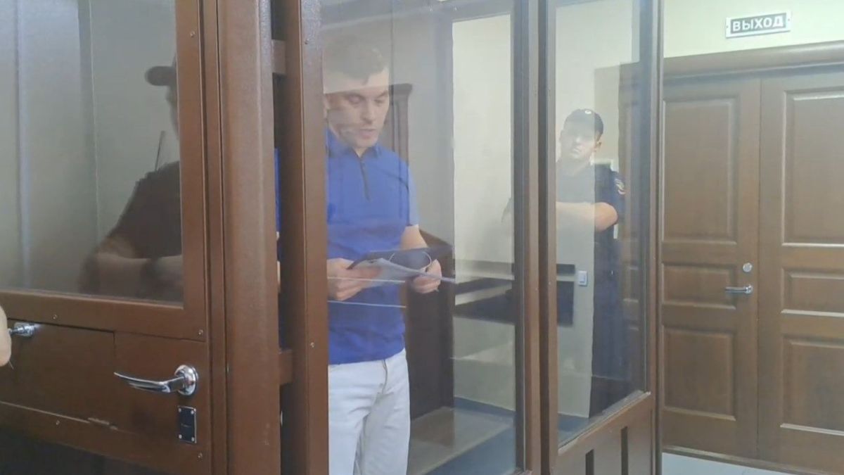 Антон Шеломенцев в суде
