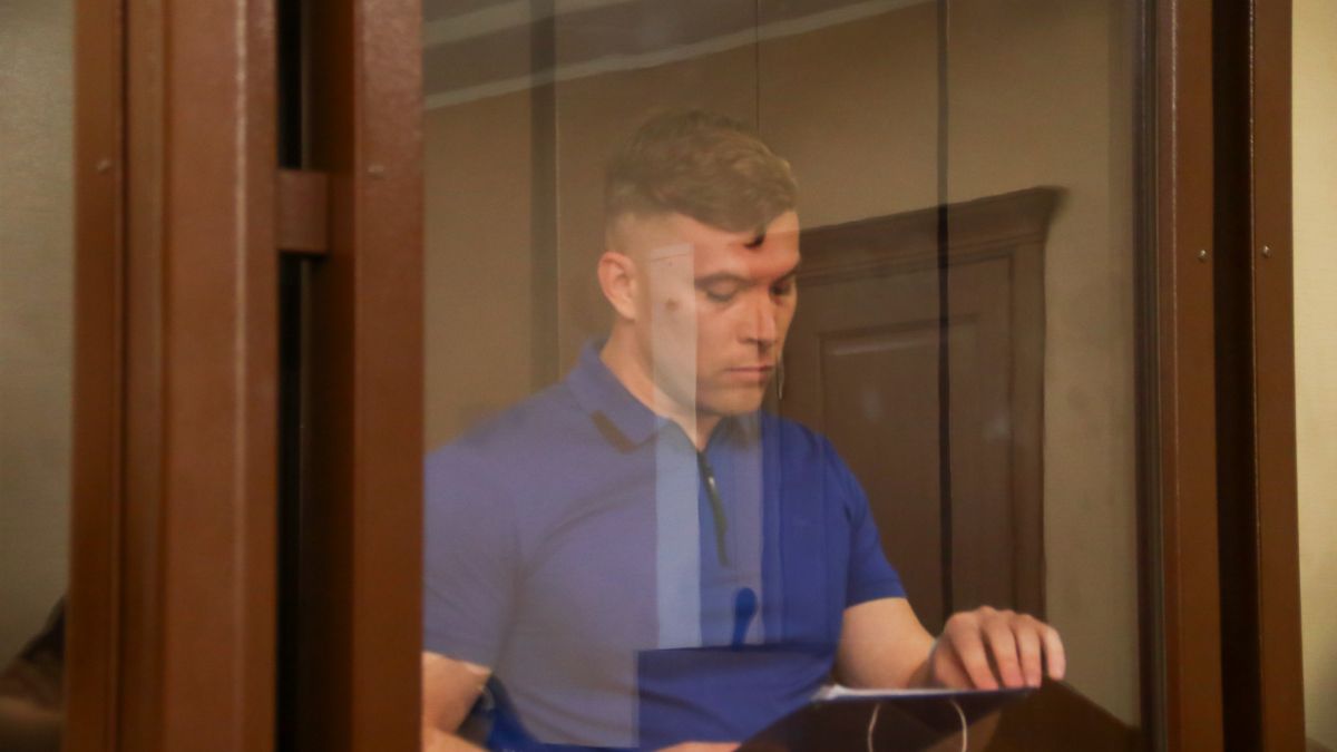 Антон Шеломенцев в суде