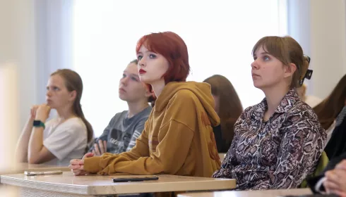 Названы самые дорогие специальности в вузах Алтайского края: сколько стоит учеба