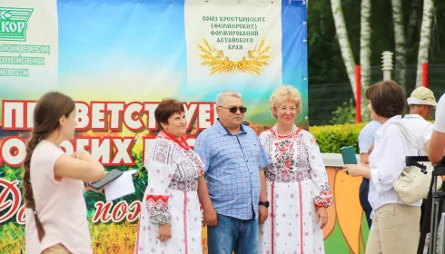 Оторваться от земли: в Косихинском районе душевно отметили День фермера. Фото