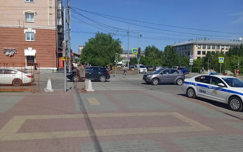 На проспекте Ленина в Барнауле открыли движение после ремонта теплосети