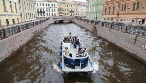 Отражения в Неве: прекрасный летний Питер глазами барнаульского фотографа