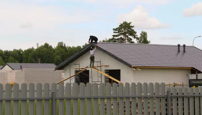 Нужнее школы? Почему в барнаульском поселке предлагают построить ледовый дворец