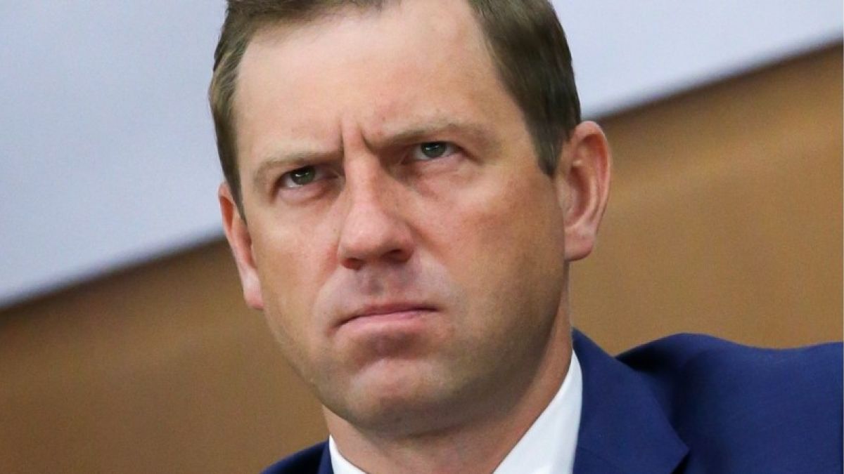 Глава "Росгеологии" Роман Панов отправлен в отставку