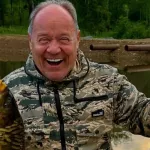 Актер Алексей Маклаков поделился снимками с отдыха в Республике Алтай. Фото