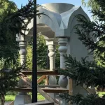 Памятный знак в виде часовни устанавливают на площади Победы в Барнауле. Фото